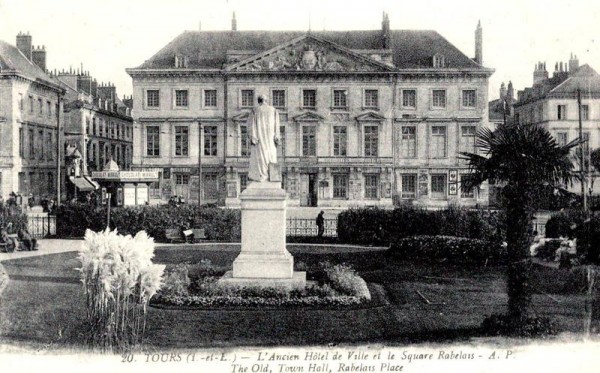 Tours Vorderseite