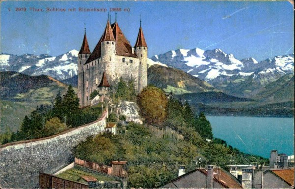 Thun. Schloss mit Blüemlisalp Vorderseite