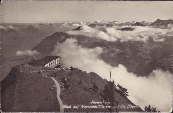 Stanserhorn - Blick auf Vierwaldstättersee und die Alpen