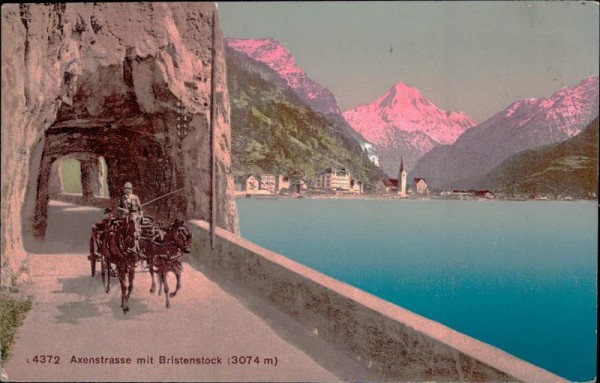 Axenstrasse mit Bristenstock (3074 m) Vorderseite