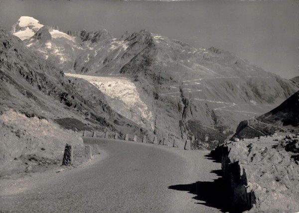 Grimsel - Passhöhe. Blick zum Rhonegletscher & Furkastrasse Vorderseite