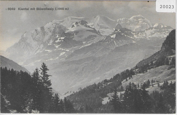 Kiental mit Blümlisalp