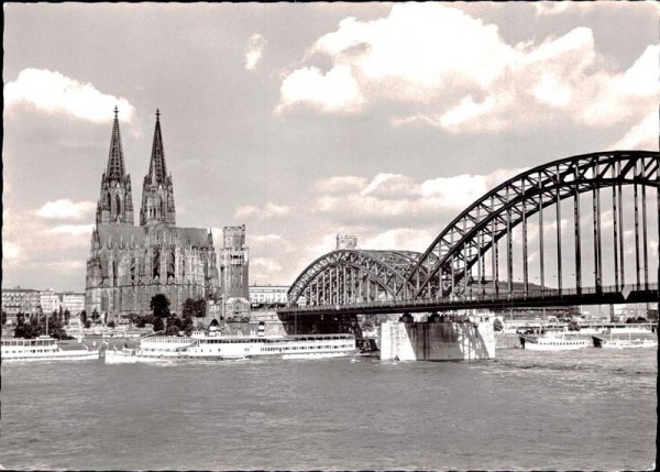 Dom mit Hohenzollernbrücke (Köln) Vorderseite