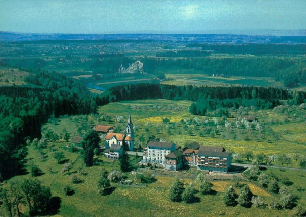 Kurhaus Marienburg, St. Pelagiberg, Flugaufnahme Vorderseite
