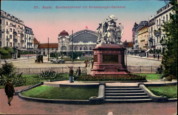 Basel, Bundesbahnhof mit Strassburger-Denkmal Vorderseite