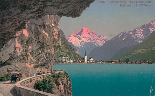 Axenstrasse mit Flüelen und Bristenstock Vorderseite