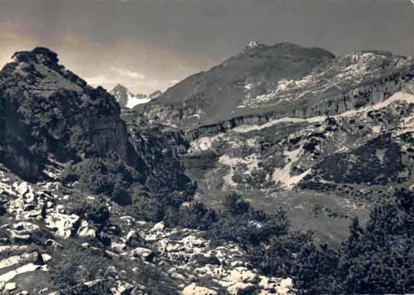 Blick auf Klus und Säntis und Berggasthaus Schäfler Vorderseite
