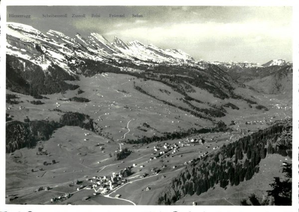 Wildhaus-Unterwasser mit den Churfirsten Vorderseite