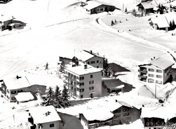 Sonnenhügel, Lenzerheide - Flugaufnahmen Vorderseite