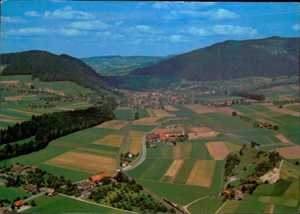 Oberdiessbach, Flugaufnahme Vorderseite