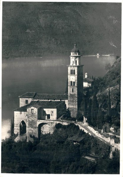 Fliegeraufnahme Kirche von Morcote Vorderseite
