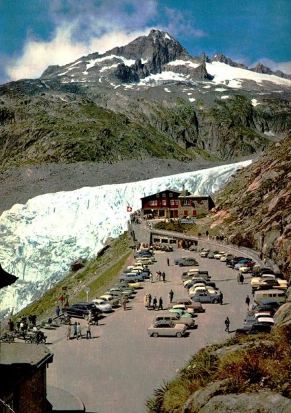 Belvédère am Rhonengletscher mit Nägelisgrätli Vorderseite