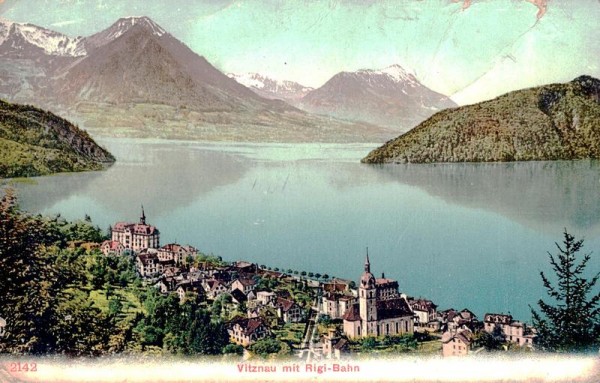 Vitznau mit Rigi-Bahn Vorderseite