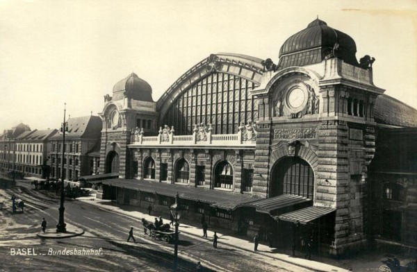 Basel, Bundesbahnhof Vorderseite