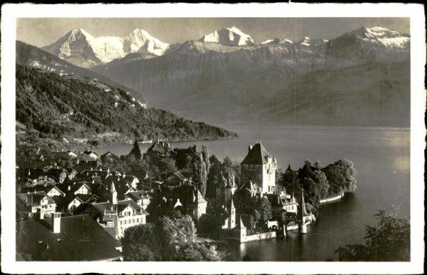 Oberhofen am Thunersee Vorderseite