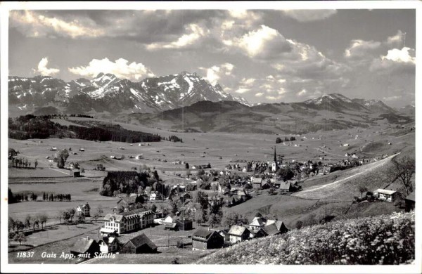 Gais mit Säntis (2502 m) Vorderseite