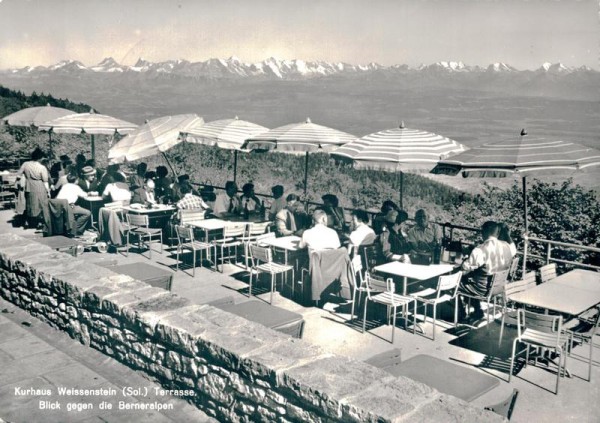 Kurhaus Weissenstein Terrasse, Blick gegen die Berneralpen Vorderseite