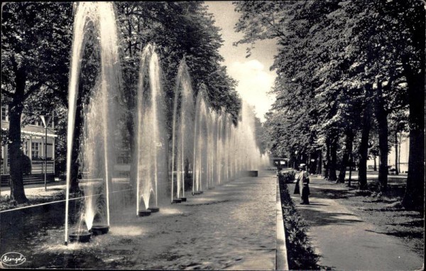 Internationale Hygiene-Ausstellung, Dresden 1930, Hundertbrunnenstrasse Vorderseite