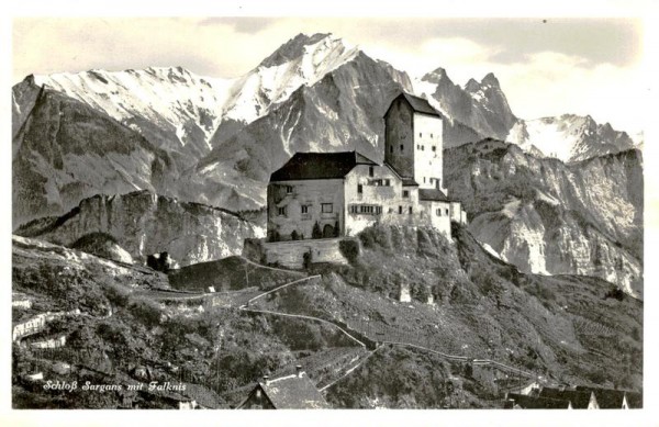 Schloss Sargans mit Falknis Vorderseite