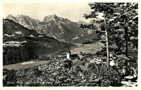 Kirche mit Glärnisch und Rautispitz, Amden Vorderseite