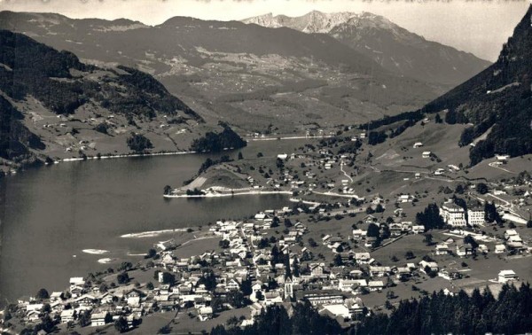 Kurort Lungern mit Pilatus Vorderseite