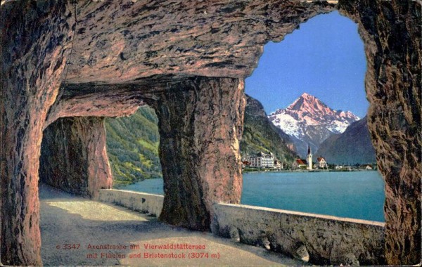 Axenstrasse am Vierwaldstättersee mit Flüelen. Vorderseite