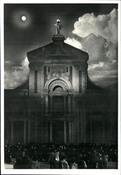 Basilika Santa Maria degli Angeli (Assisi) Vorderseite