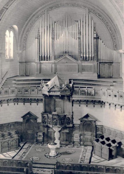 Ref. Kirche Zürich Enge mit neuer Orgel Vorderseite