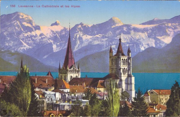 Lausanne, la Cathédrale et les Alpes
