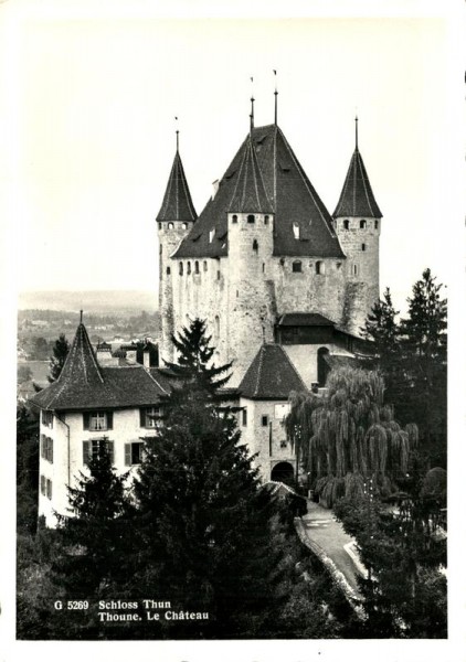 Schloss Thun Vorderseite