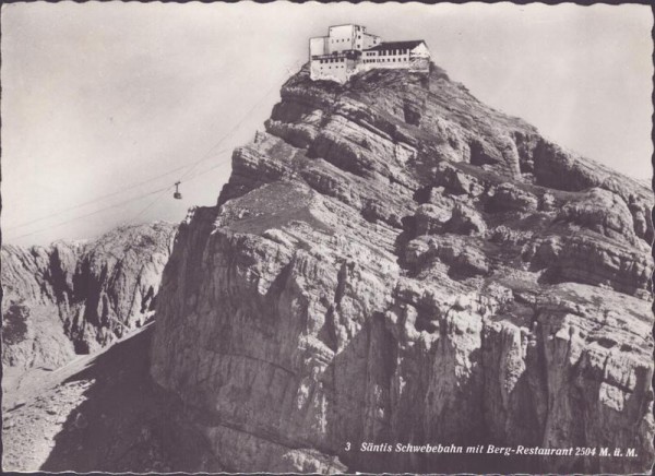 Säntis Schwebebahn mit Berg-Restaurant Vorderseite