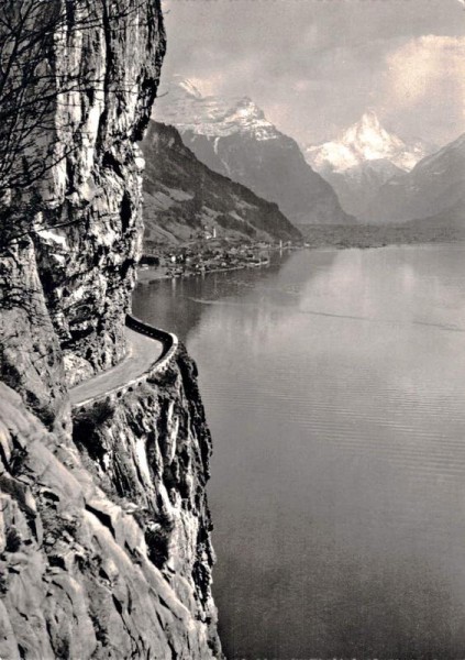 Das schöne Uri. Axenstrasse, Vierwaldstättersee Vorderseite