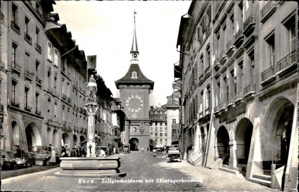 Bern, Zeitglockenturm mit Zähringerbrunnen Vorderseite