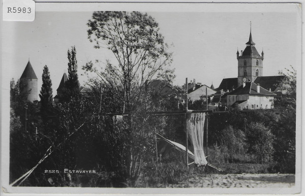 Estavayer mit Fischernetze filets de pêche
