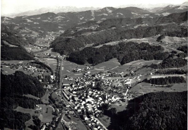 Tösstal ZH - Flugaufnahmen Vorderseite