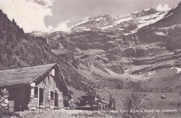 Creux -  de - Champ (1350 m.) et le Massif des Diablerets Vorderseite