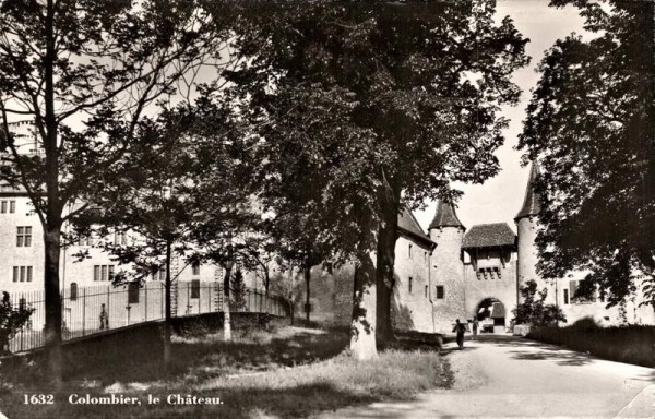 Colombier, le Château Vorderseite