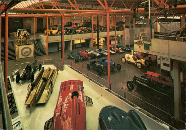 The National Motor Museum  Vorderseite