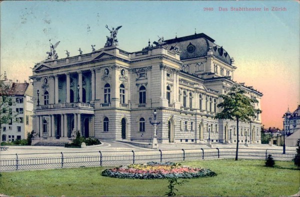 Das Stadtheater in Zürich Vorderseite