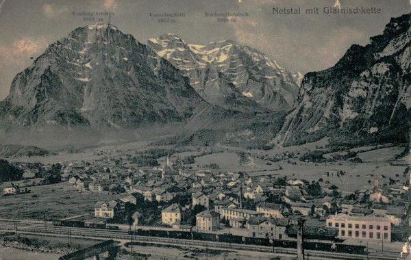 Netstal mit Glärnischkette Vorderseite