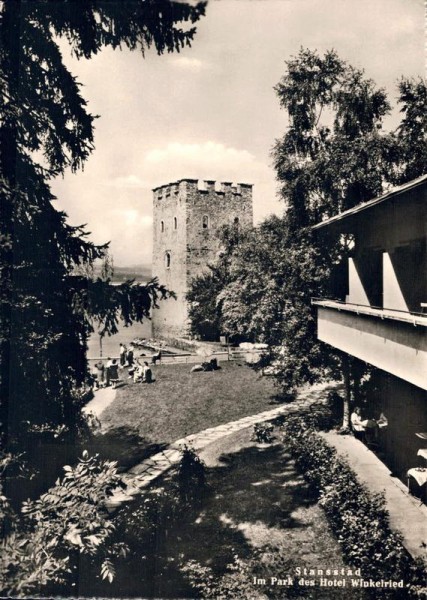 Stansstad. Im Park des Hotel Winkelried Vorderseite