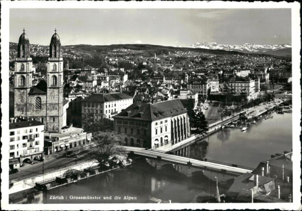 Grossmünster und die Alpen  Vorderseite