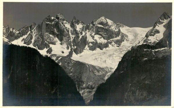 Blick von Soglio gegen Pizzi di Sciora Vorderseite