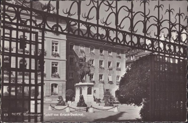 Bern, Münsterplatz Vorderseite