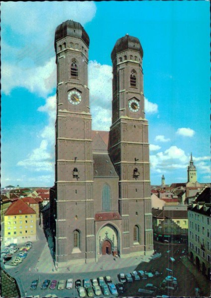 München - Frauenkirche Vorderseite