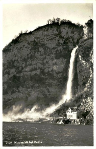 Muslenfall bei Betlis Vorderseite