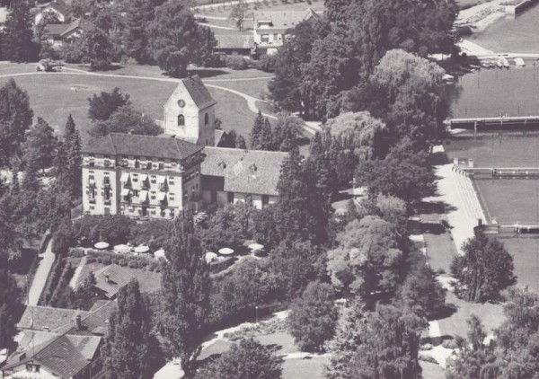 Alkoholfreies Volksheim und Gasthaus "Schloss" Romanshorn  -  Flugaufnahmen Vorderseite