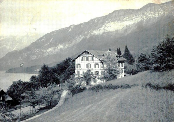 Jugend- und Gemeinschaftshaus der Advent-Mission Oertlimatt, Krattigen Vorderseite
