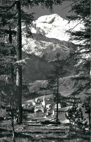 Saas-Fee (1790 m) mit Alphubel Vorderseite