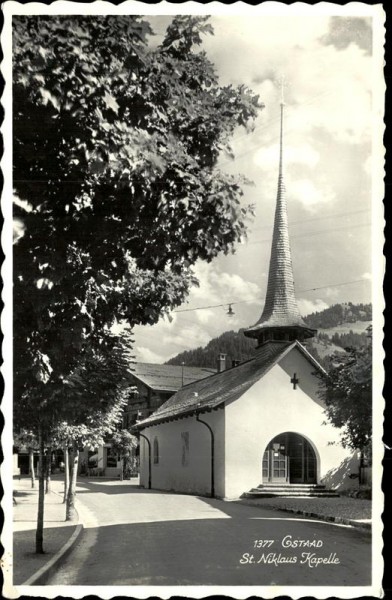 Gstaad, St. Niklaus Kapelle Vorderseite